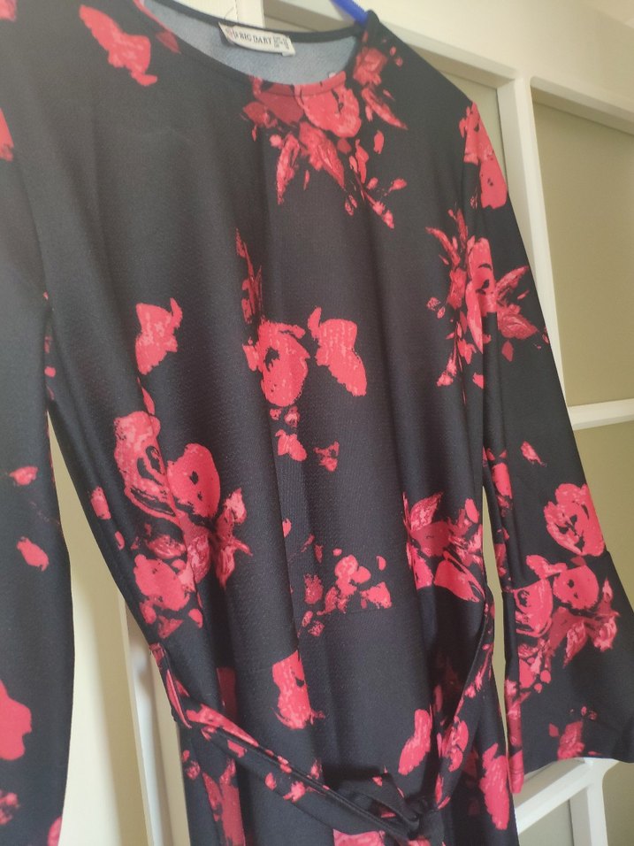 Kırmızı Çiçek Desenli Uzun Bohem Elbise - Görsel 5