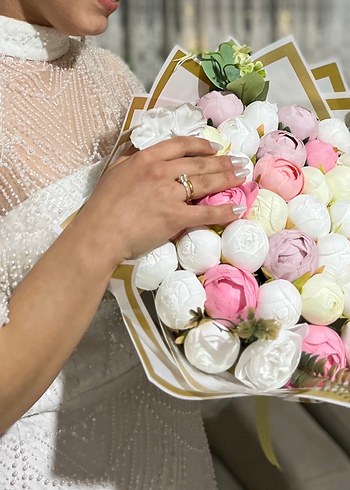 İşlemeli Beyaz Uzun Drapeli Nişan Elbisesi - Görsel 2