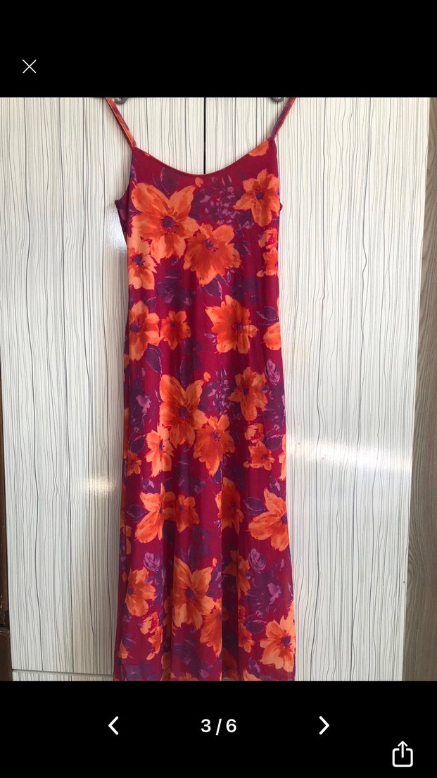 Pembe Çiçek Desenli Midi Askılı Elbise - Görsel 3