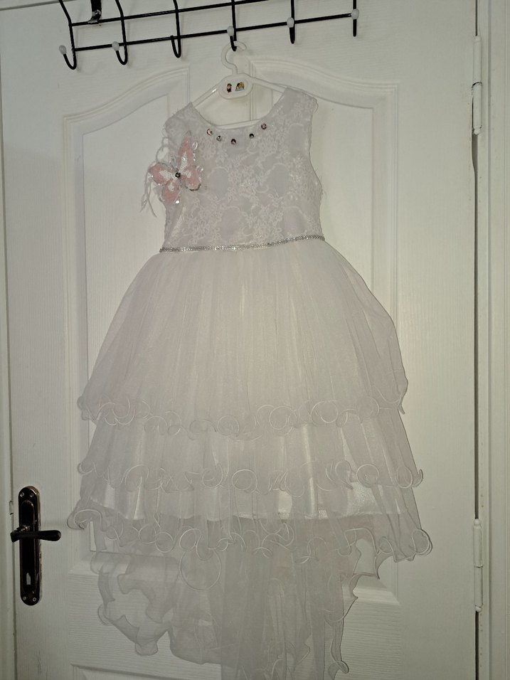 Diger Beyaz Kolsuz Nakışlı Klasik Çocuk Elbisesi - Görsel 4