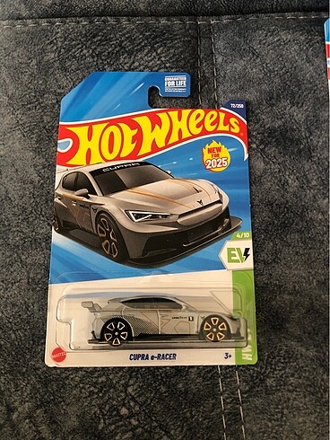 Uzun kart hotwheels
