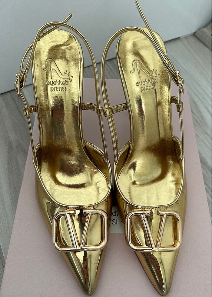 Altın Rengi Topuklu Ayakkab - Görsel 2