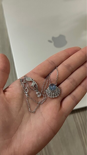 Beden mavi Renk Swarovski Kolye