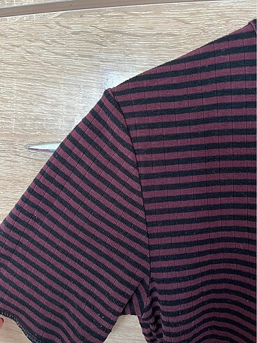 m Beden çizgili crop bluz
