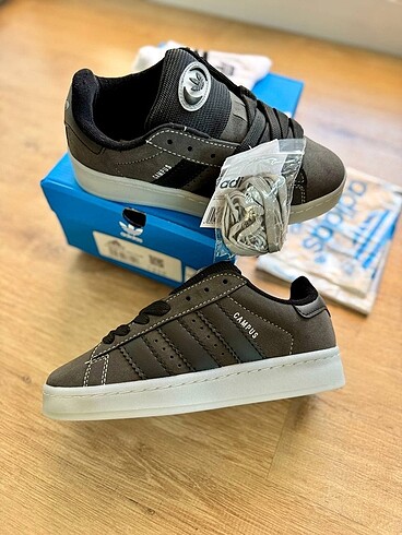 Adidas Campus