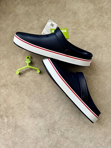 Crocs Crosc off court lacivert