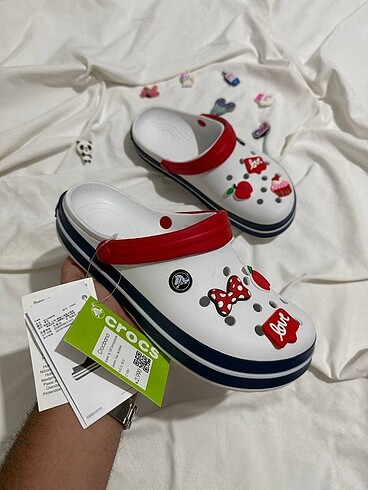 Beyaz crocs