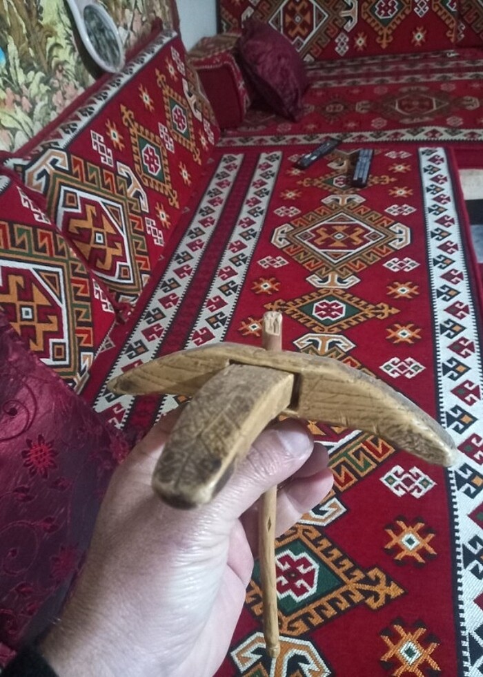 Çok eskilerden yün eğirmen kirmen - Görsel 3