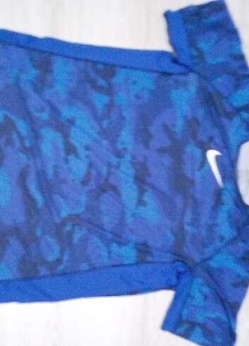 NIKE PRO TISORT