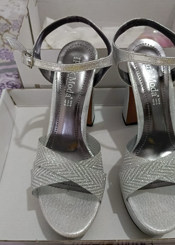 Gri Yılan Desenli Platform Topuklu Kadın Ayakkabı - Görsel 5