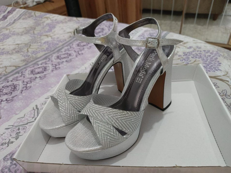 Gri Yılan Desenli Platform Topuklu Kadın Ayakkabı - Görsel 2