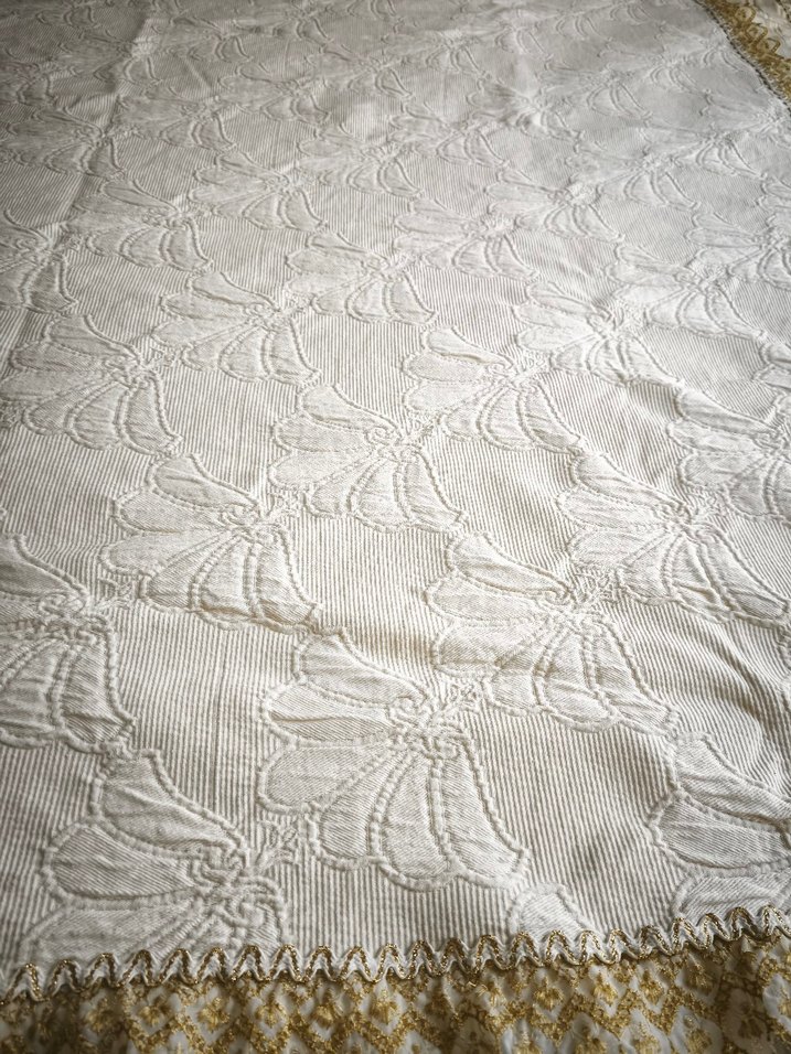 krem gold yatak Örtüsü pike - Görsel 5