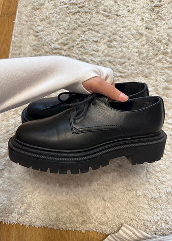 H&M Siyah Kadın Deri Oxford Ayakkabı - Görsel 4