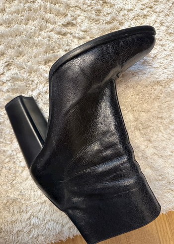 Zara Siyah Deri Kadın Topuklu Bot - Görsel 6
