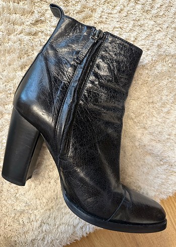 Zara Siyah Deri Kadın Topuklu Bot - Görsel 5