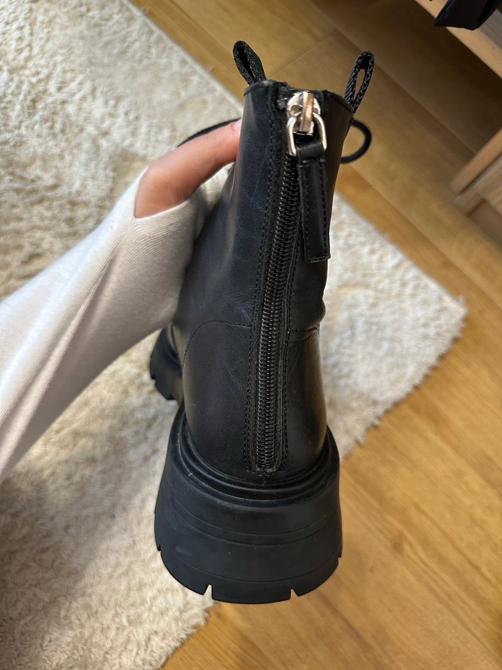 Zara Siyah Deri Bot - Görsel 3