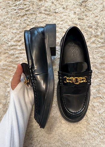 Mango Altın Tokalı Siyah Deri Kadın Loafer - Görsel 2