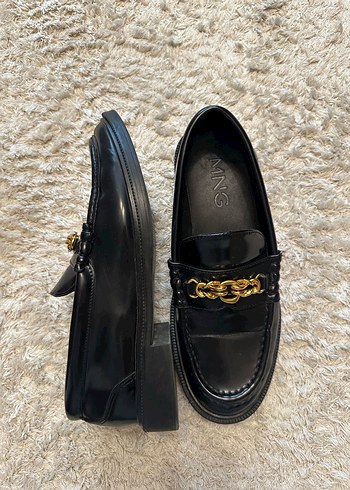 Mango Altın Tokalı Siyah Deri Kadın Loafer - Görsel 3