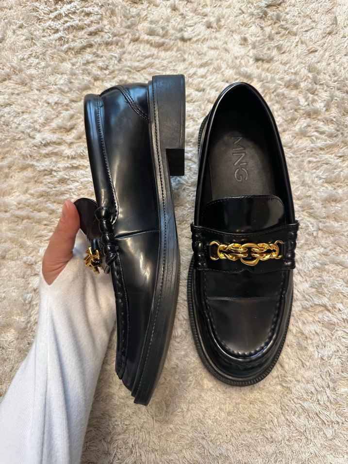 Mango Altın Tokalı Siyah Deri Kadın Loafer - Görsel 2