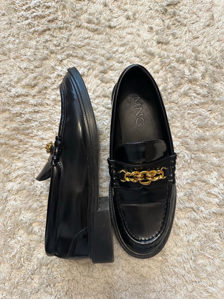 Mango Altın Tokalı Siyah Deri Kadın Loafer - Görsel 3