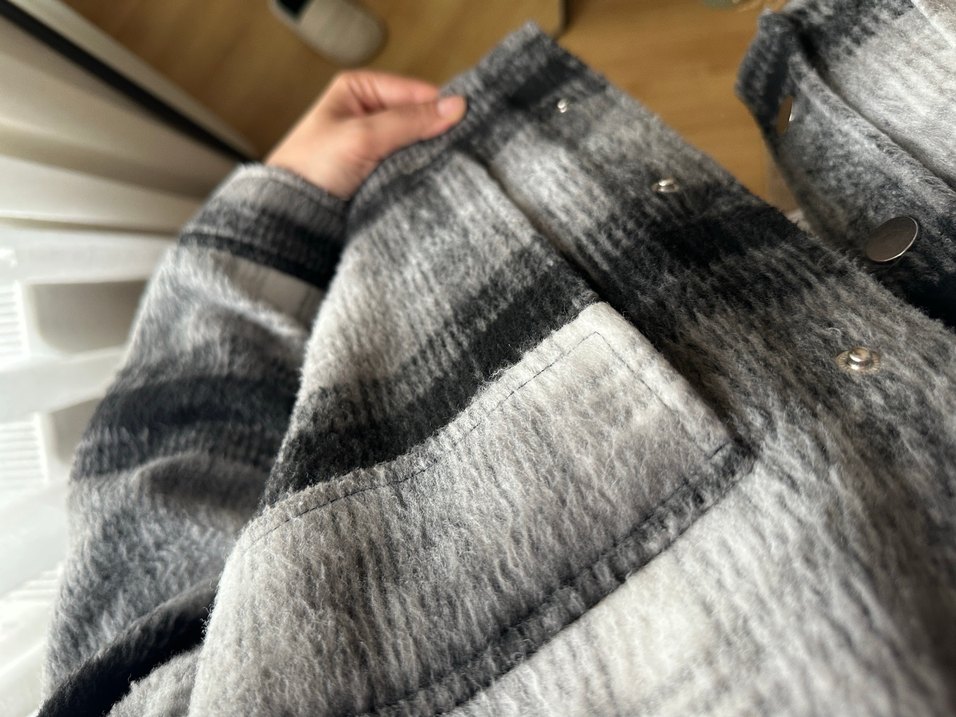 Gri Desenli Kadın Ceket - Görsel 3