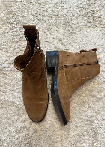 Zara Kahverengi Süet Kadın Bot - Görsel 4