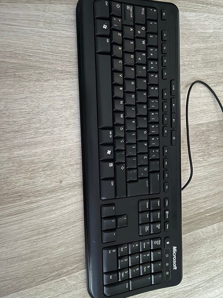 Microsoft orijinal kablolu siyah klavye - Görsel 4
