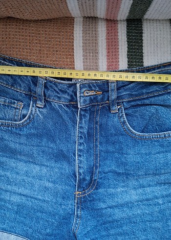 Düğmeli Mavi Denim Mini Şort - Görsel 3