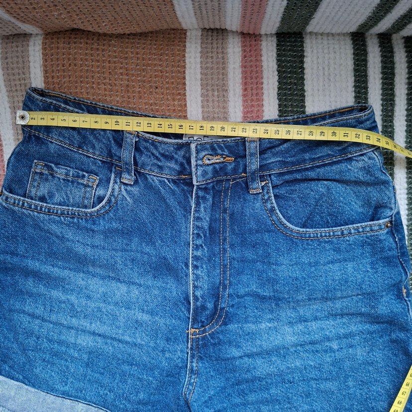 Düğmeli Mavi Denim Mini Şort - Görsel 3