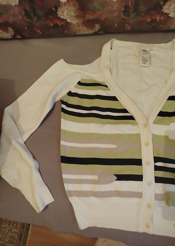 Mango mango Düğmeli omuzu açık stil Hırka