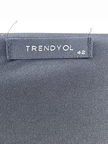 42 Beden siyah Renk Trendyol & Milla Kısa Elbise %70 İndirimli.