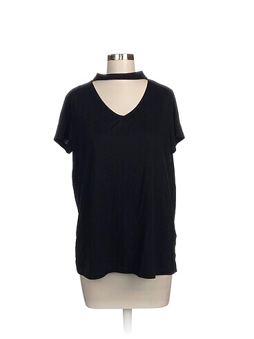 LC Waikiki T-shirt %70 İndirimli.