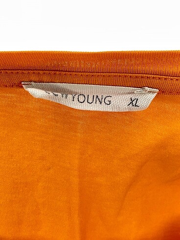xl Beden turuncu Renk LC Waikiki T-shirt %70 İndirimli.