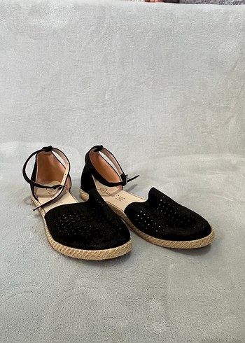 Siyah Süet Dolgu Topuklu Kadın Sandalet - Görsel 3