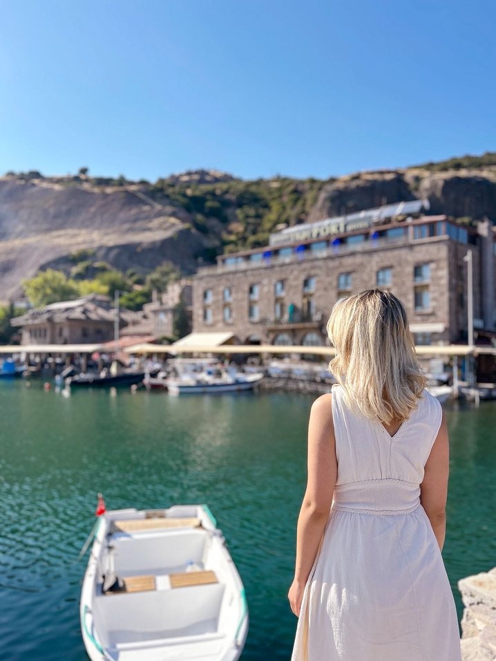 Beyaz Bohem V Yaka Uzun Keten Elbise - Görsel 2