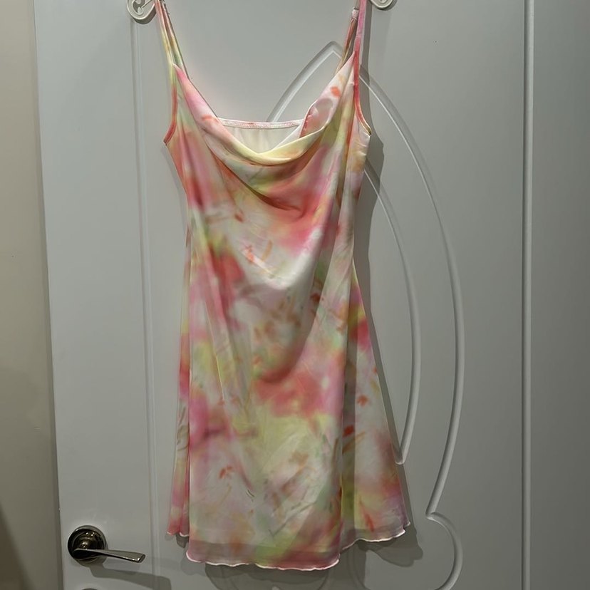 Pastel Renkli Drapeli mini Askılı Elbise - Görsel 3