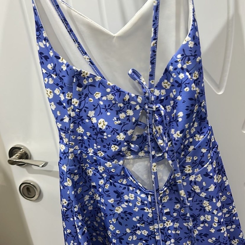Mavi Çiçekli Midi Strappy Elbise - Görsel 2