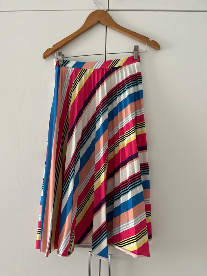 Çok Renkli Pilili Uzun Etek - Görsel 2