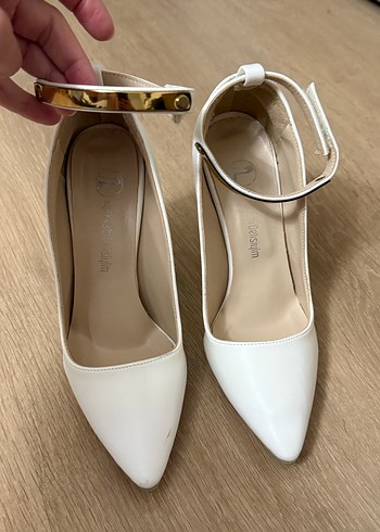 Beyaz Deri Stiletto Topuklu Kadın Ayakkabı - Görsel 4