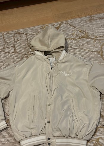 Bershka Bej Kapusonlu Hafif Ceket