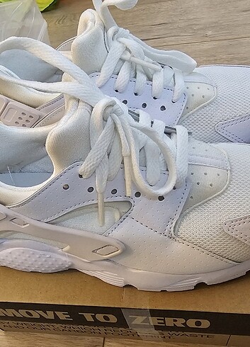 Nike Air Huarache Kadın Beyaz
