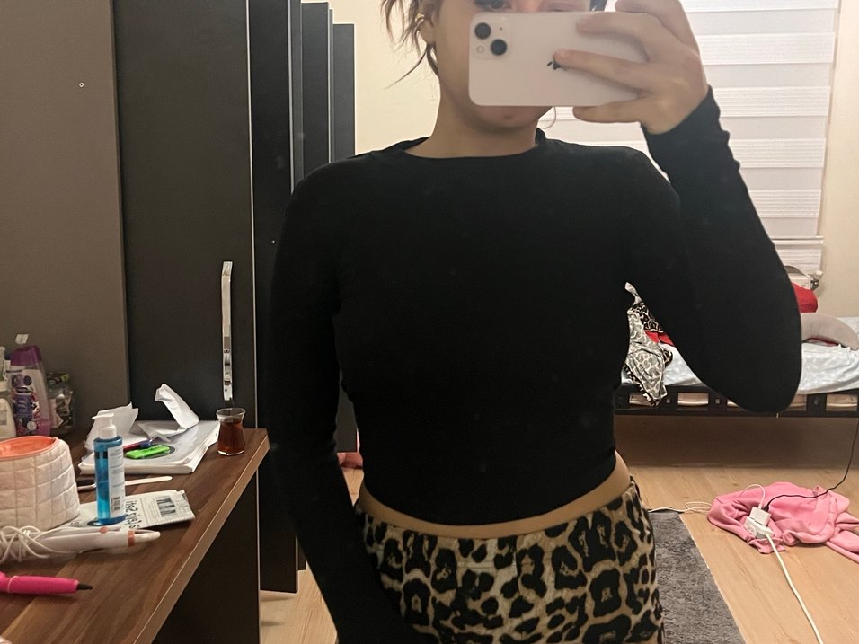 Siyah Sırtı Açık  Kadın Bluz - Görsel 2