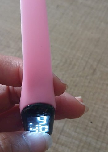 Beden Pembe kordonlu kedi figurlu akıllı ekran çocuk saati
