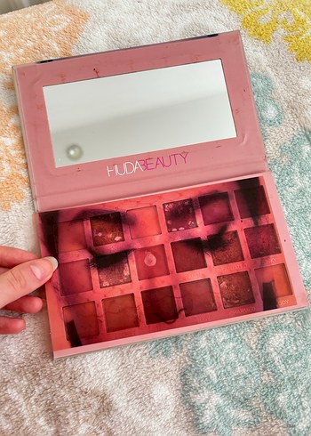 Huda Beauty Nude Eyeshadow Paleti - Görsel 3