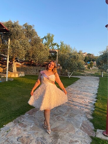 Diğer Elbisemi satıyorum