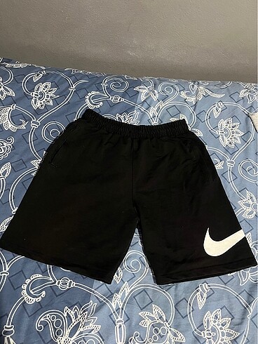 Nike şort