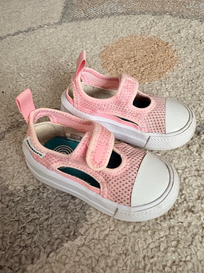 Kızlar için Pembe Cırt Cırtlı Spor Ayakkabı - Görsel 2