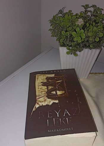 Beyaz Leke Mahkumiyet Romanı