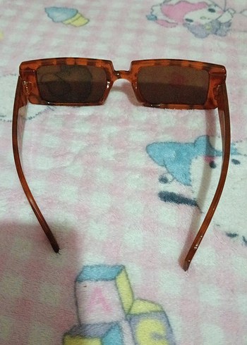 Kahverengi Retro Kadın Gözlüğü - Görsel 3