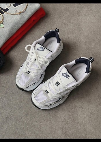 Nike Nike Air 530 Kadın Spor Ayakkabı